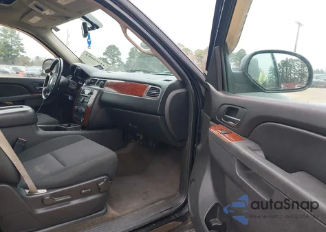 2012 Chevrolet Tahoe Ls z USA, uszkodzony, nr VIN 1GNSKAE00CR270533